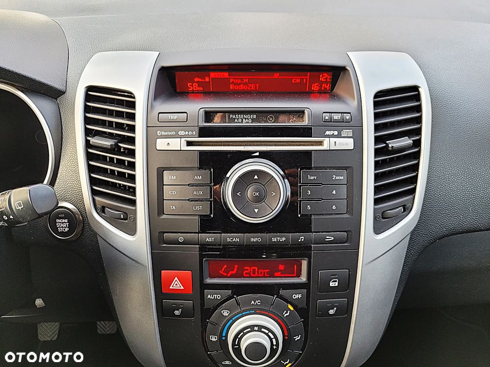 Kia Venga 1.4 CVVT Fifa World Cup Edition - 13