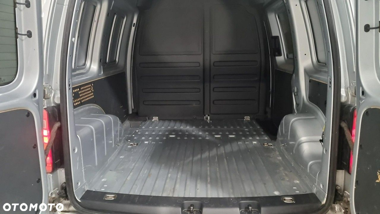 Volkswagen Caddy - 9