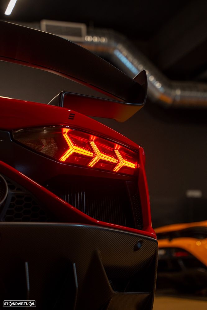 Lamborghini Aventador SVJ - 15