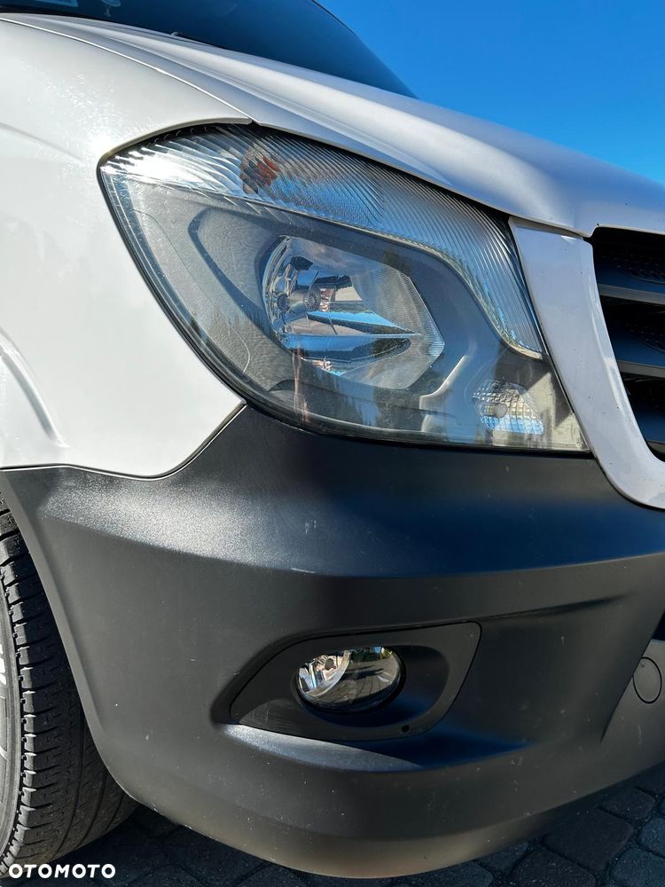 Mercedes-Benz Sprinter - 4