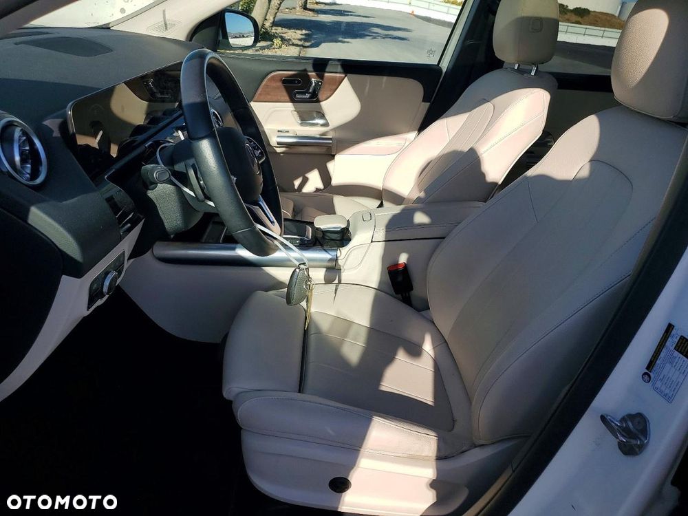Mercedes-Benz GLA 250 4-Matic AMG Line - 7