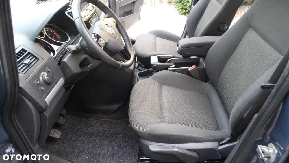 Opel Zafira 1.8 Cosmo - 13