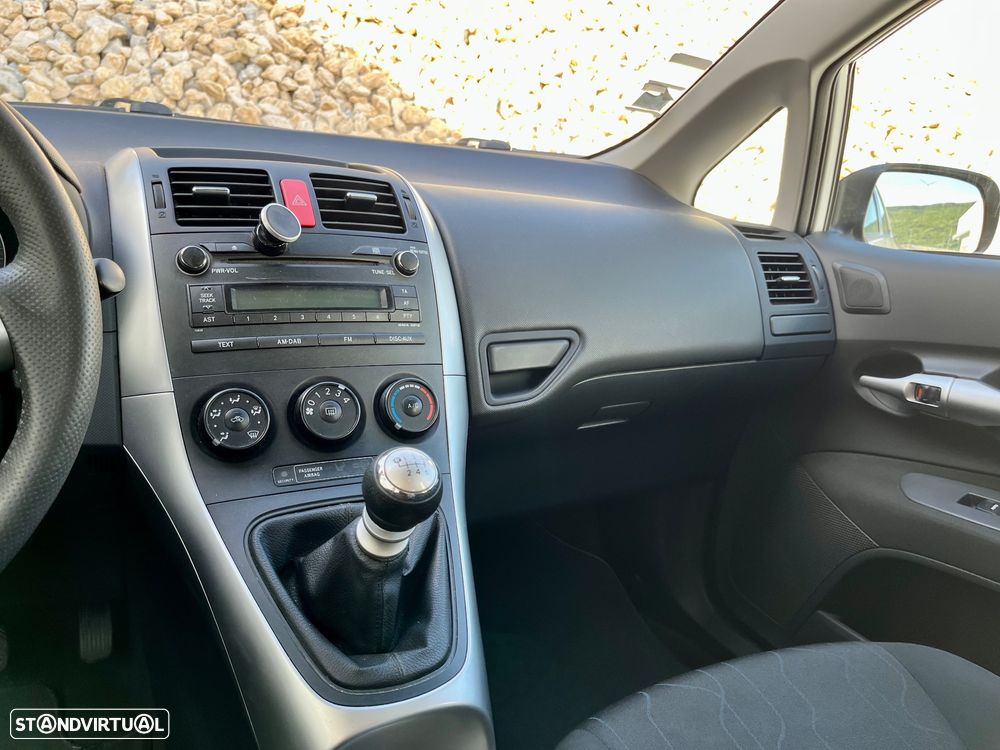 Toyota Auris 1.4 D-4D ACtive+AC - 23