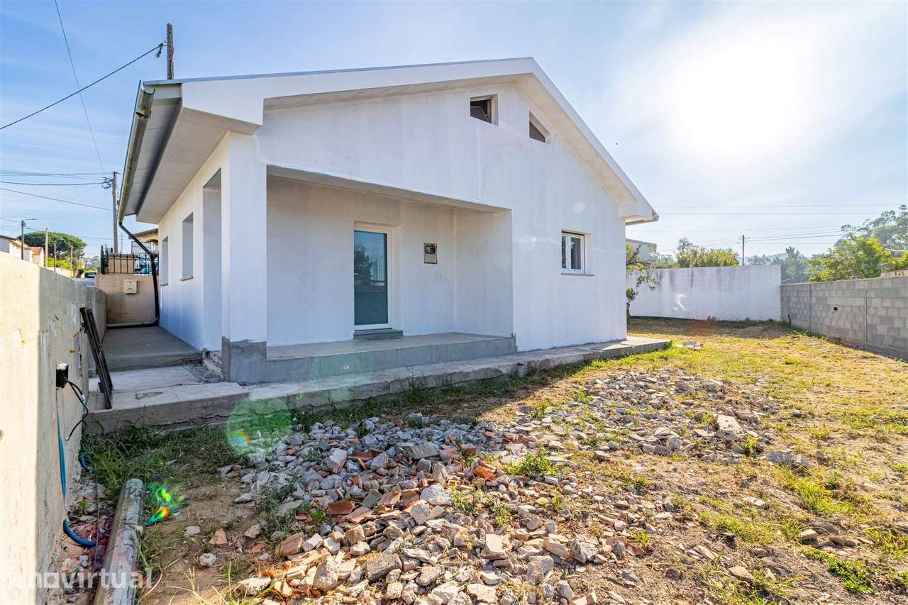 Moradia T2 Venda em São Martinho da Gândara,Oliveira de Azeméis - Grande imagem: 3/33