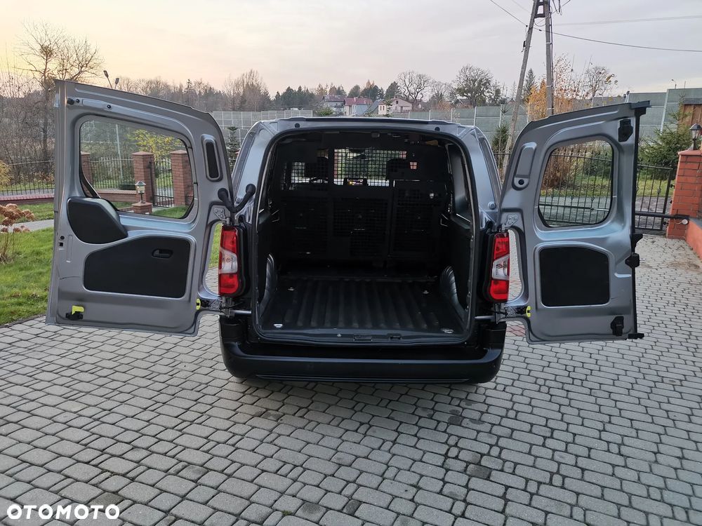 Opel Combo XL 1.5 CDTI Essentia S&S - 18