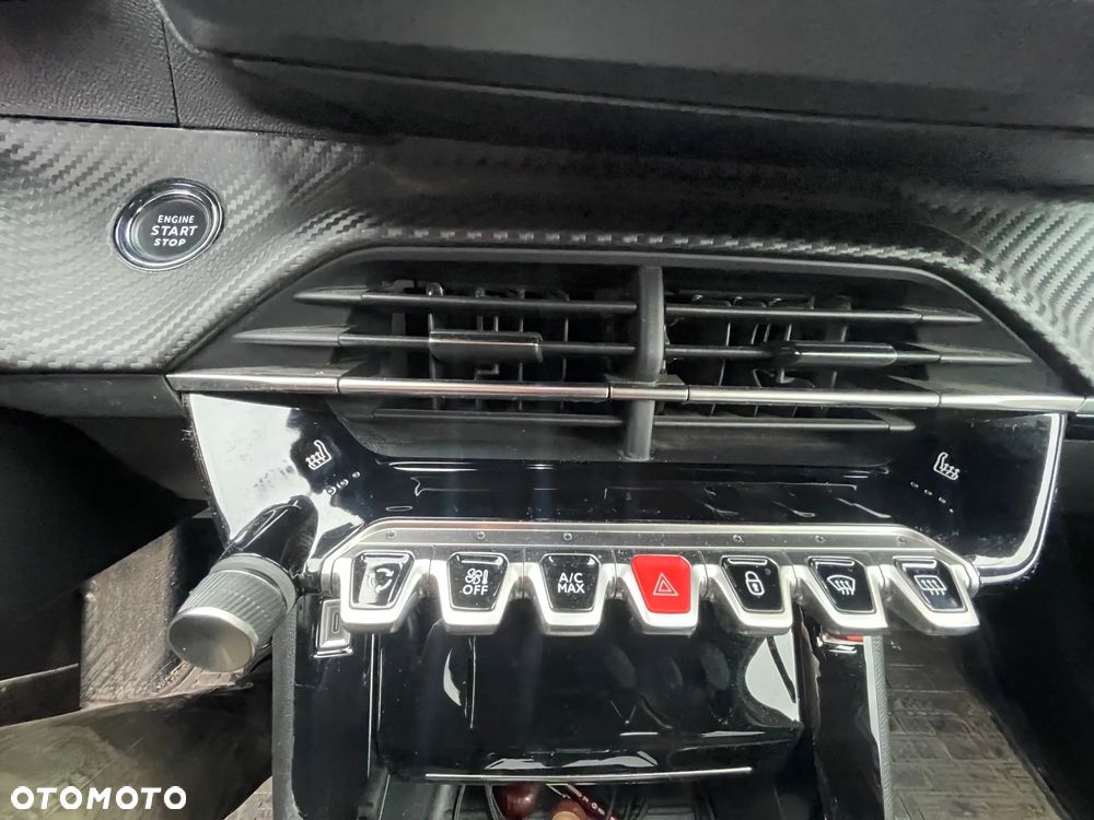 Peugeot 2008 - 19