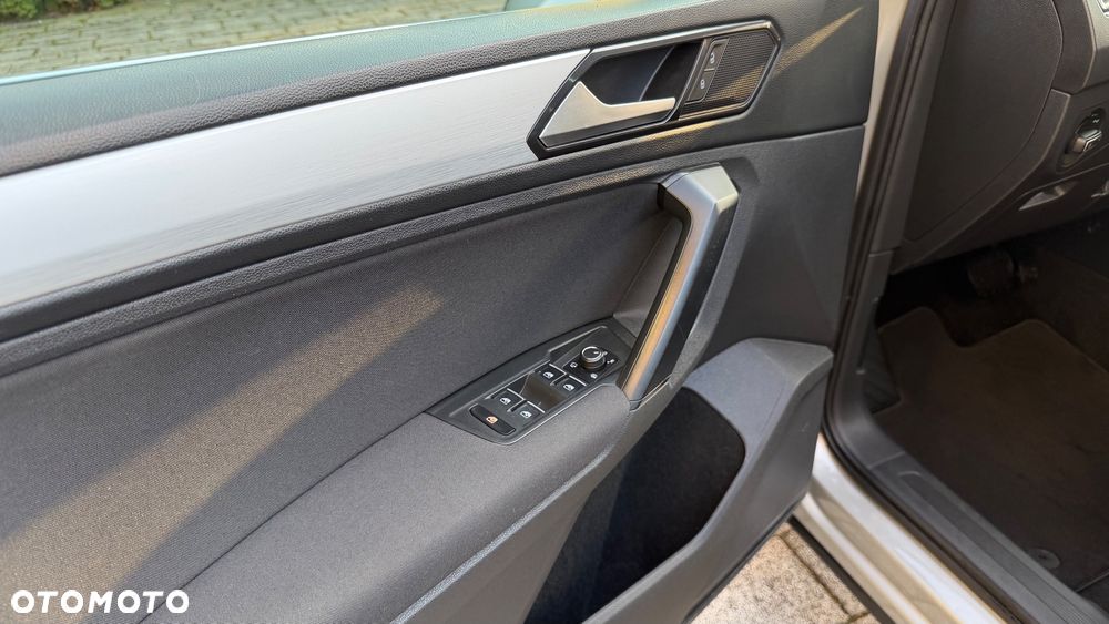 Volkswagen Tiguan 2.0 TDI SCR 4MOTION (BlueMotion Techn.) DSG Highline - 14