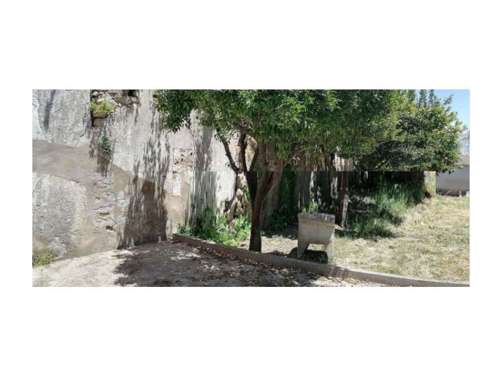 Moradia T6 com Quintal de 200 m2 - Grande imagem: 5/37