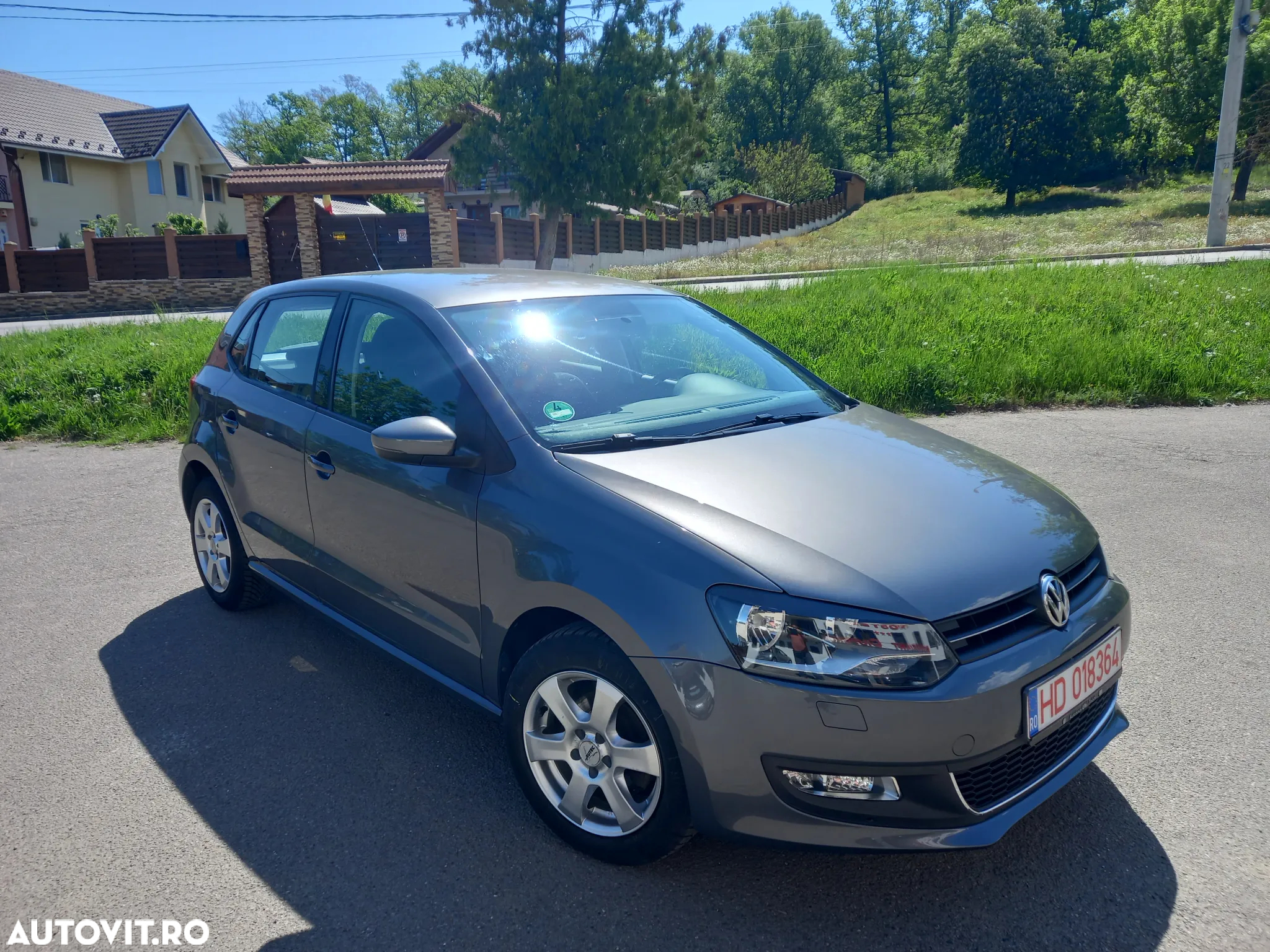 Volkswagen Polo - 4
