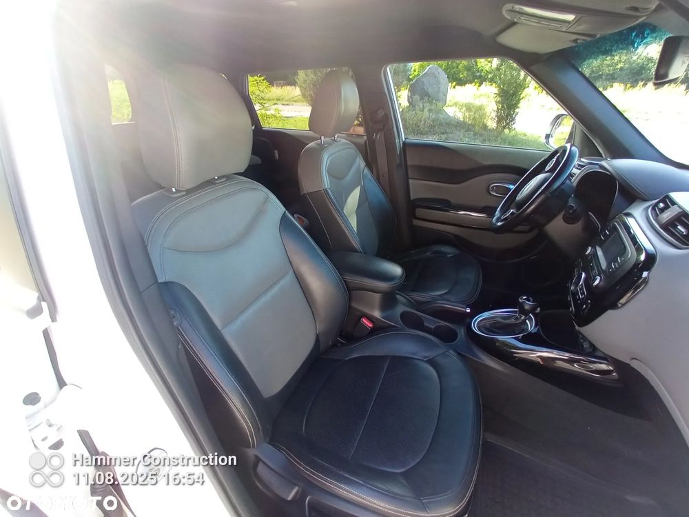 Kia Soul 1.6 CRDi L - 23