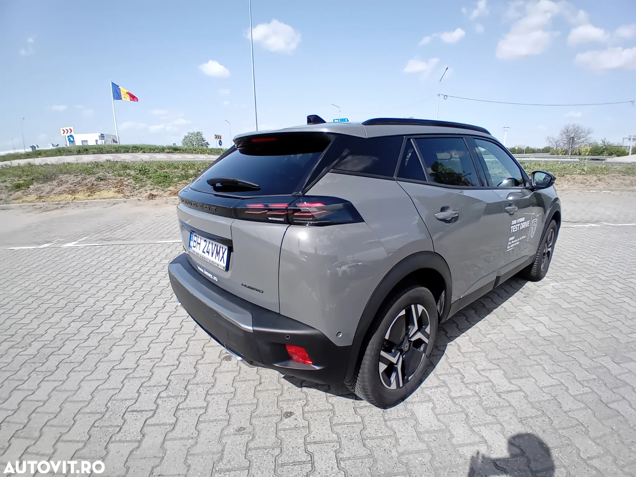Peugeot 2008 Hybrid 145 e-DSC Allure - 5