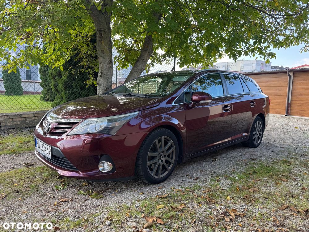 Toyota Avensis 2.2 D-4D Prestige Platinium - 1