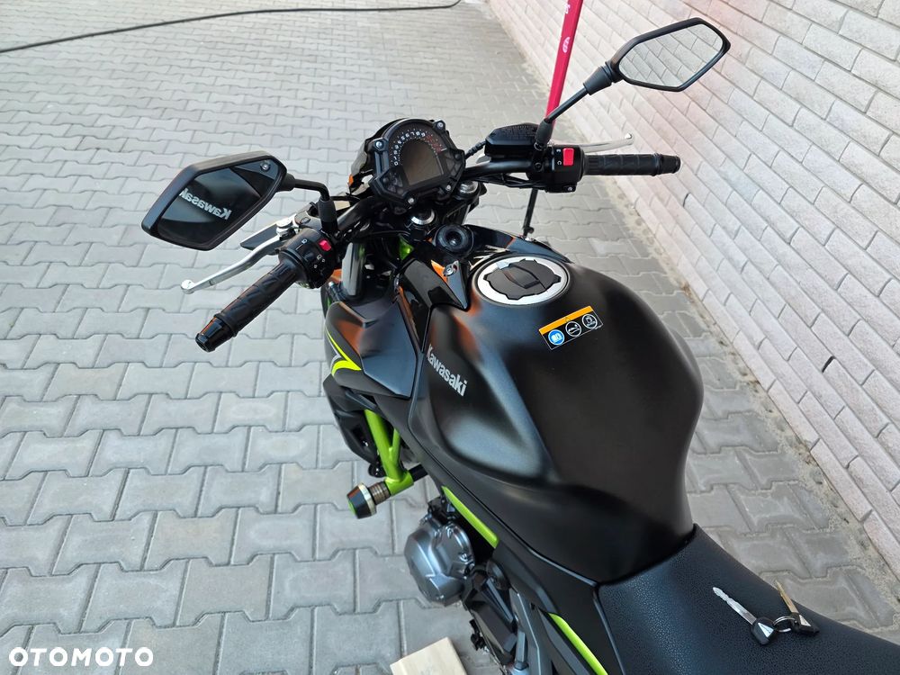 Kawasaki Z 650 - 18