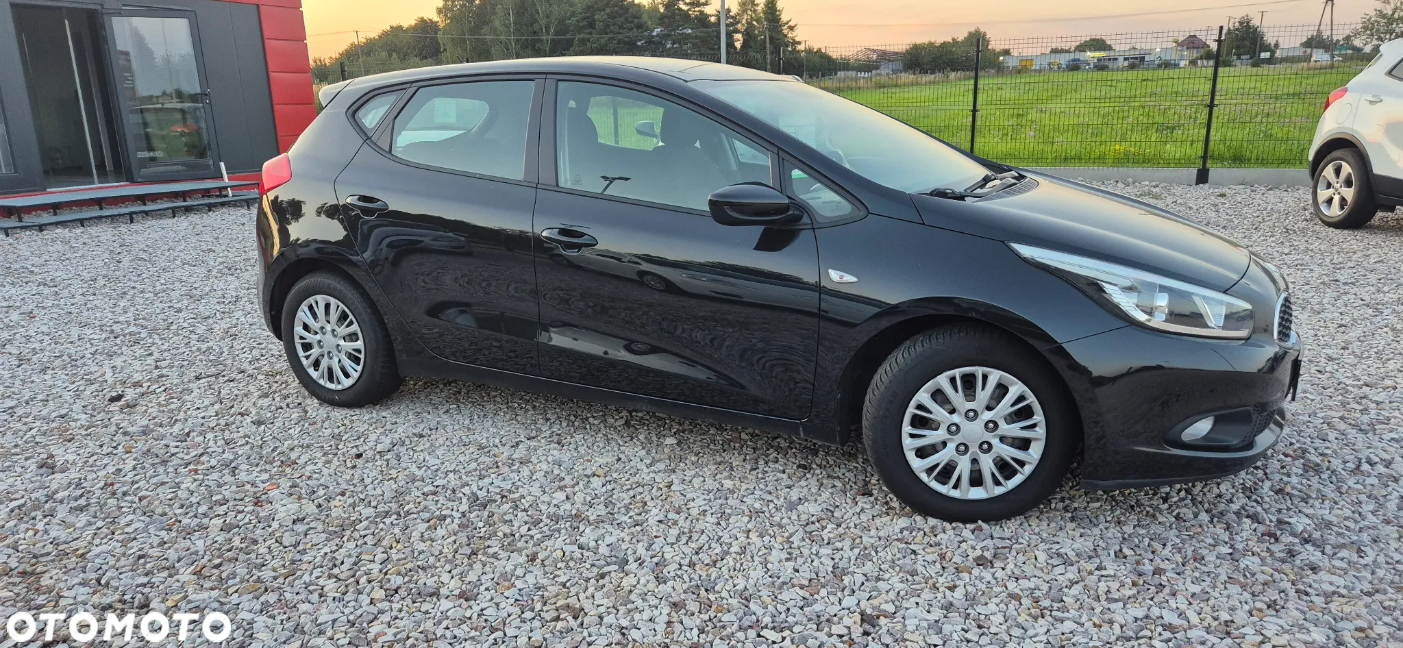 Kia Ceed 1.4 CVVT Dream Team Edition - 4