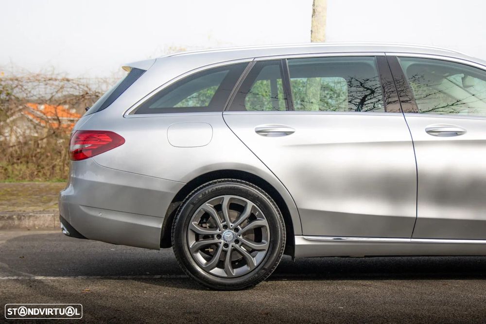 Mercedes-Benz C 180 - 32