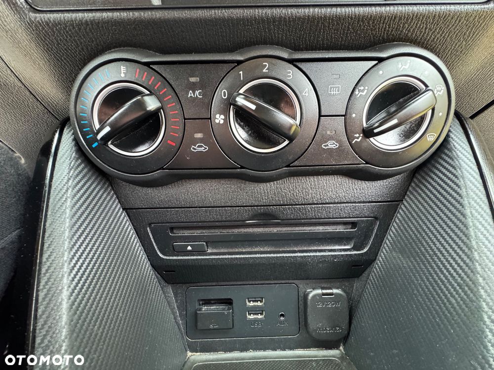 Mazda 2 - 17