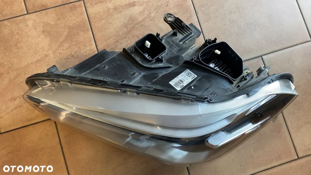 BMW X1 F48 FULL LED LEWY REFLEKTOR LAMPA EUROPA 7472219 USZKODZONY UCHWYT - 2