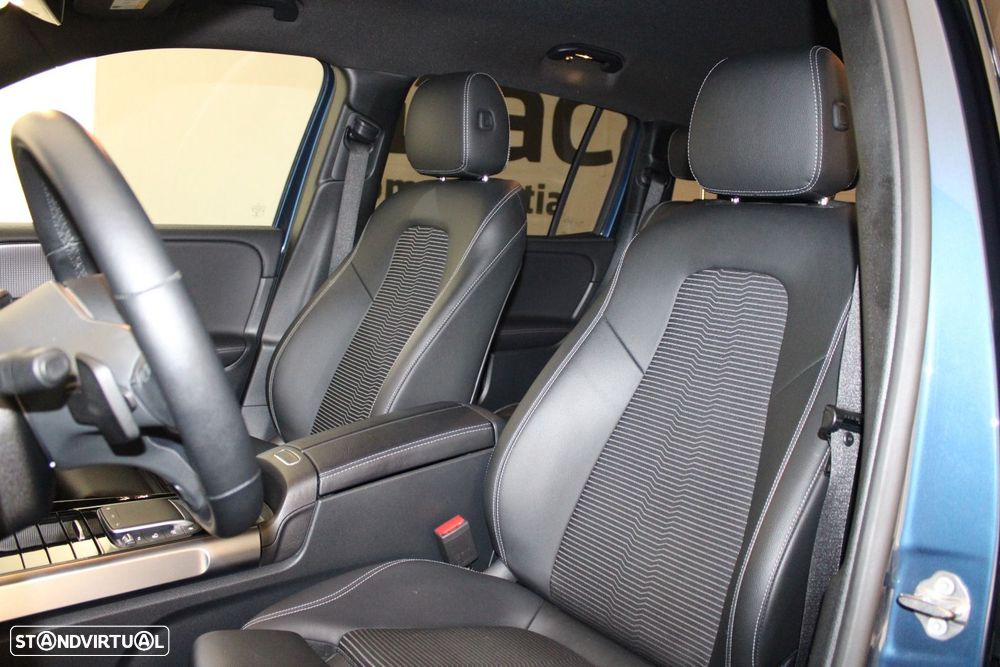 Mercedes-Benz GLB 200 d Progressive - 32