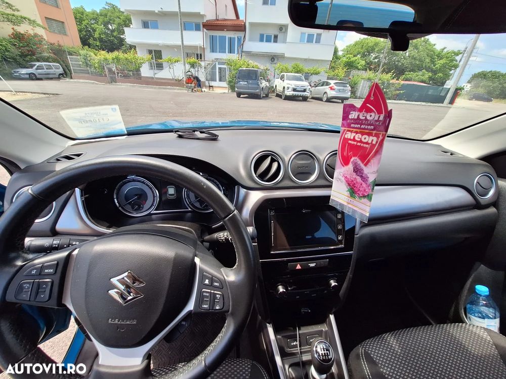 Suzuki Vitara 1.4 Boosterjet MHEV Passion - 8