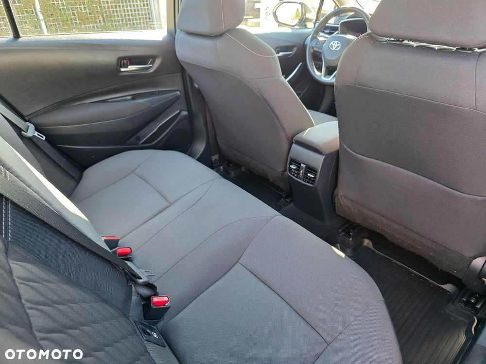 Toyota Corolla - 14