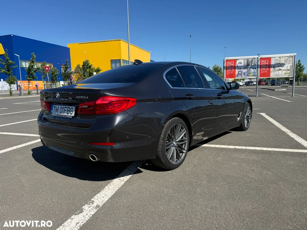 BMW Seria 5 520d Aut. Luxury Line - 2