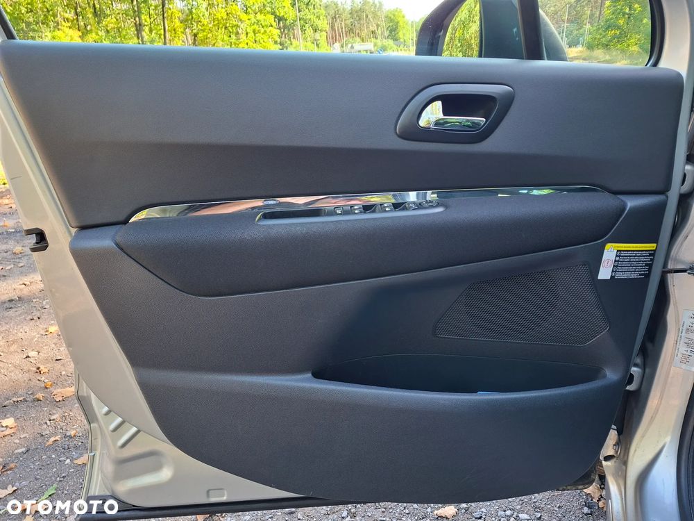 Peugeot 3008 2.0 HDi Premium - 24