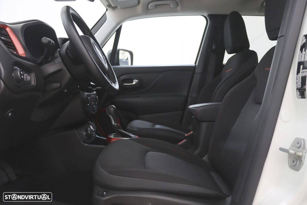Jeep Renegade 1.3 TG Trailhawk - 5