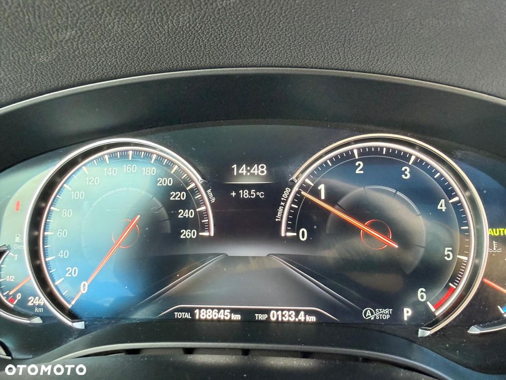 BMW Seria 5 520d - 26