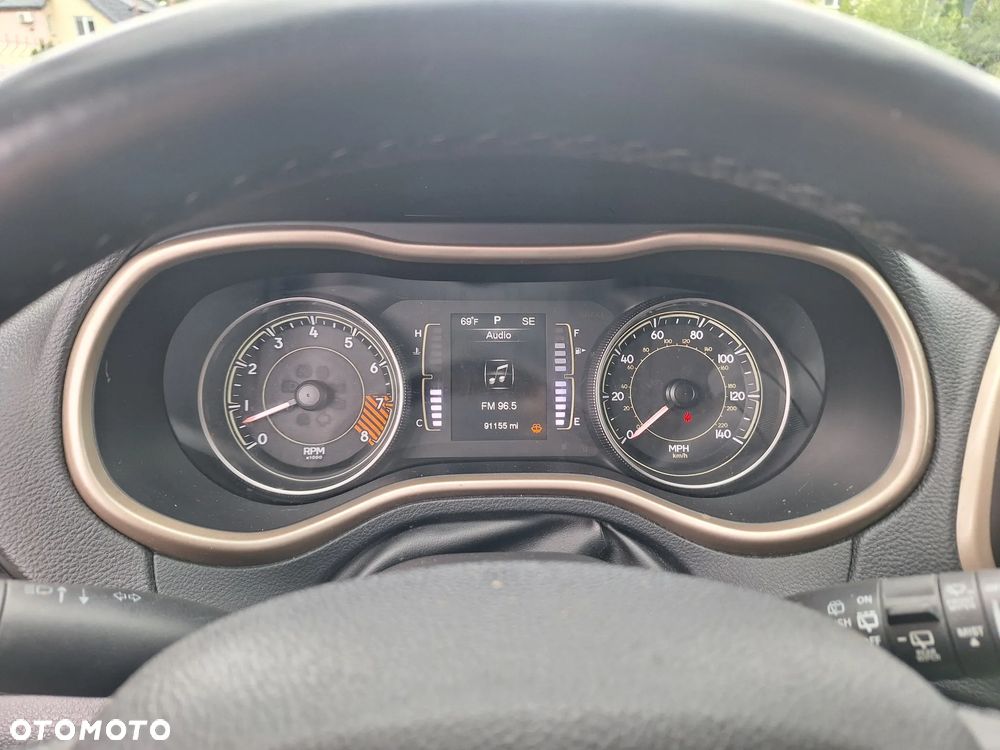 Jeep Cherokee - 11
