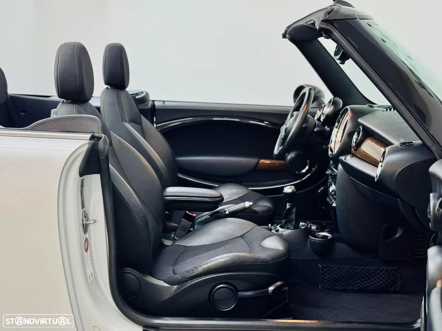 MINI Cabrio Cooper D - 52
