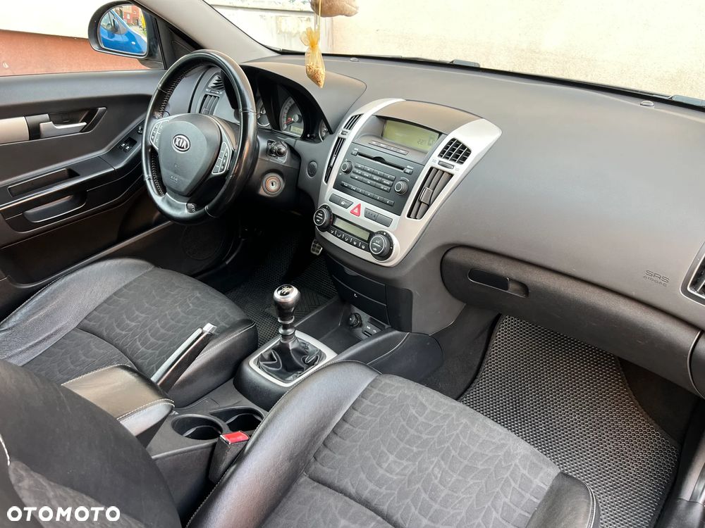 Kia ProCeed - 21