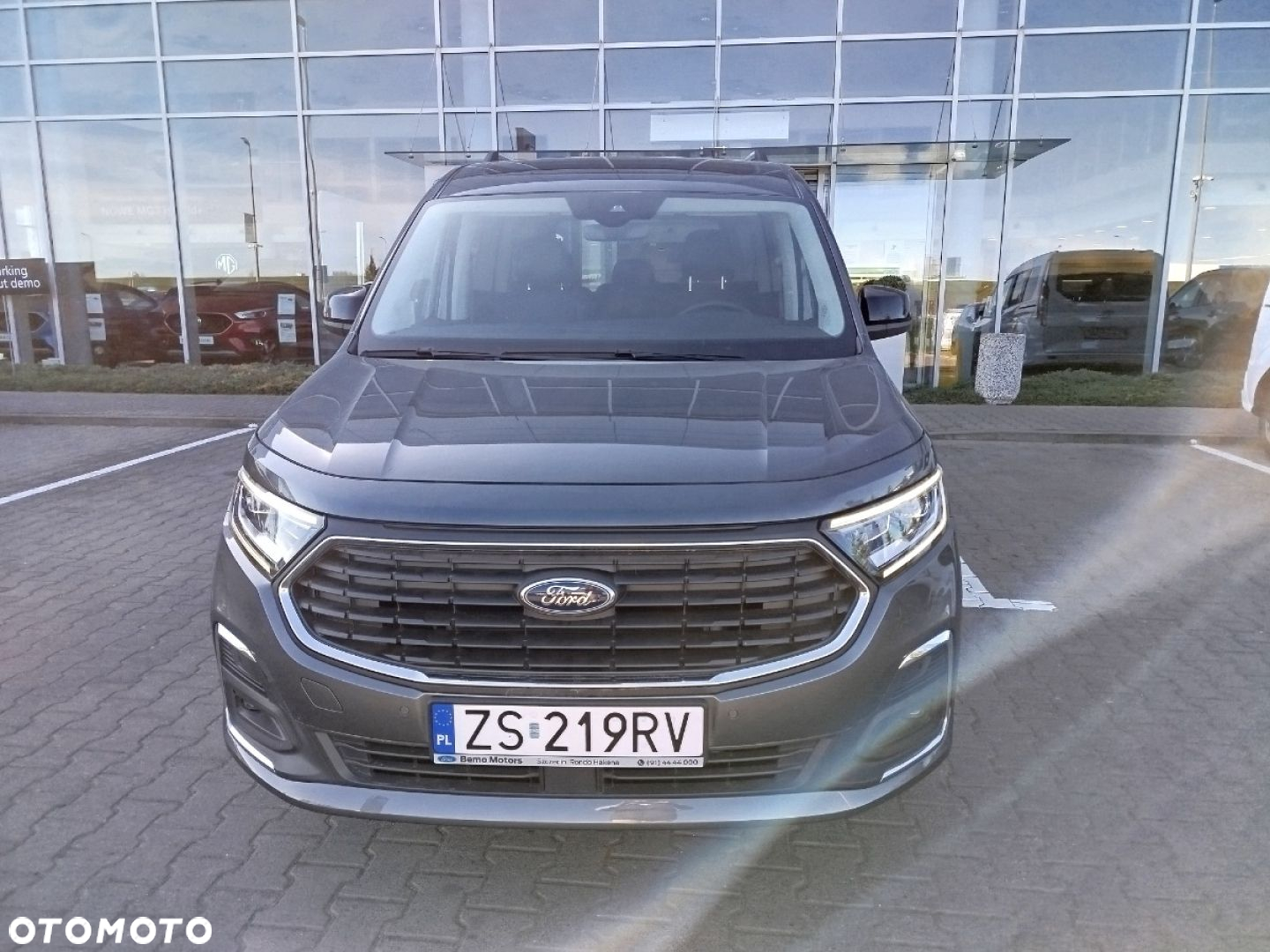 Ford Tourneo Connect - 4
