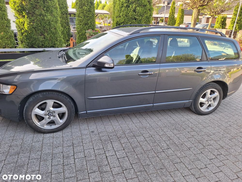 Volvo V50 D3 Momentum - 3