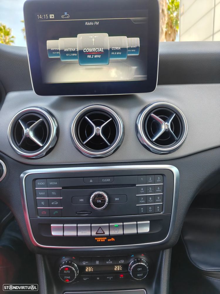 Mercedes-Benz GLA 180 - 16