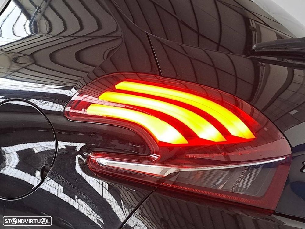 Peugeot 208 1.2 PureTech Signature - 26