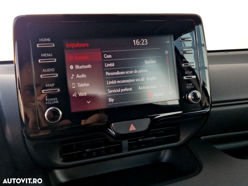 Toyota Yaris - 22