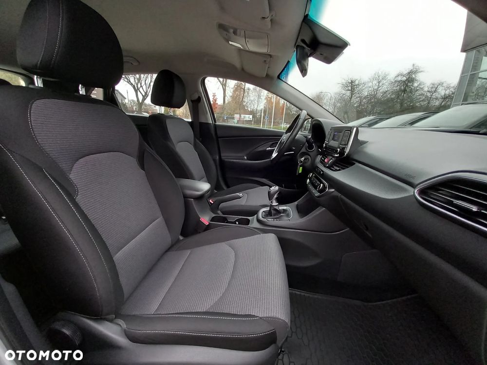 Hyundai i30 1.5 DPI Modern - 14