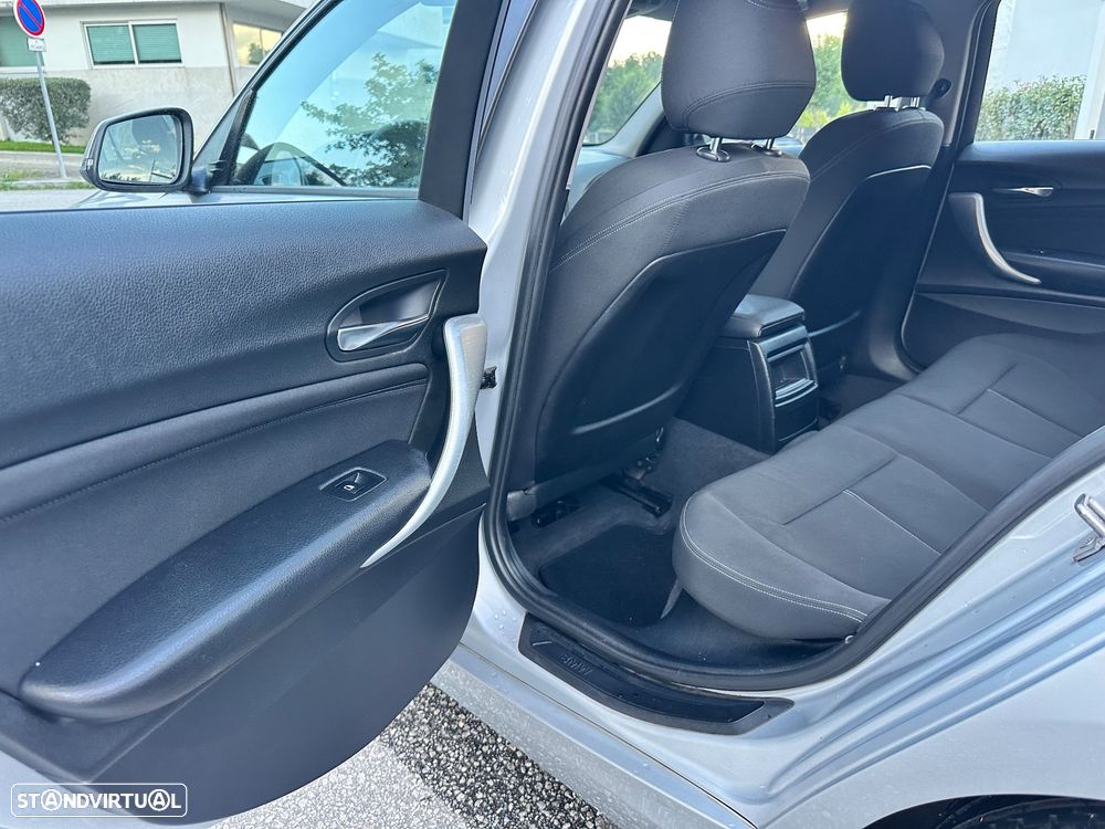BMW 116 d EDynamics Line Sport - 28