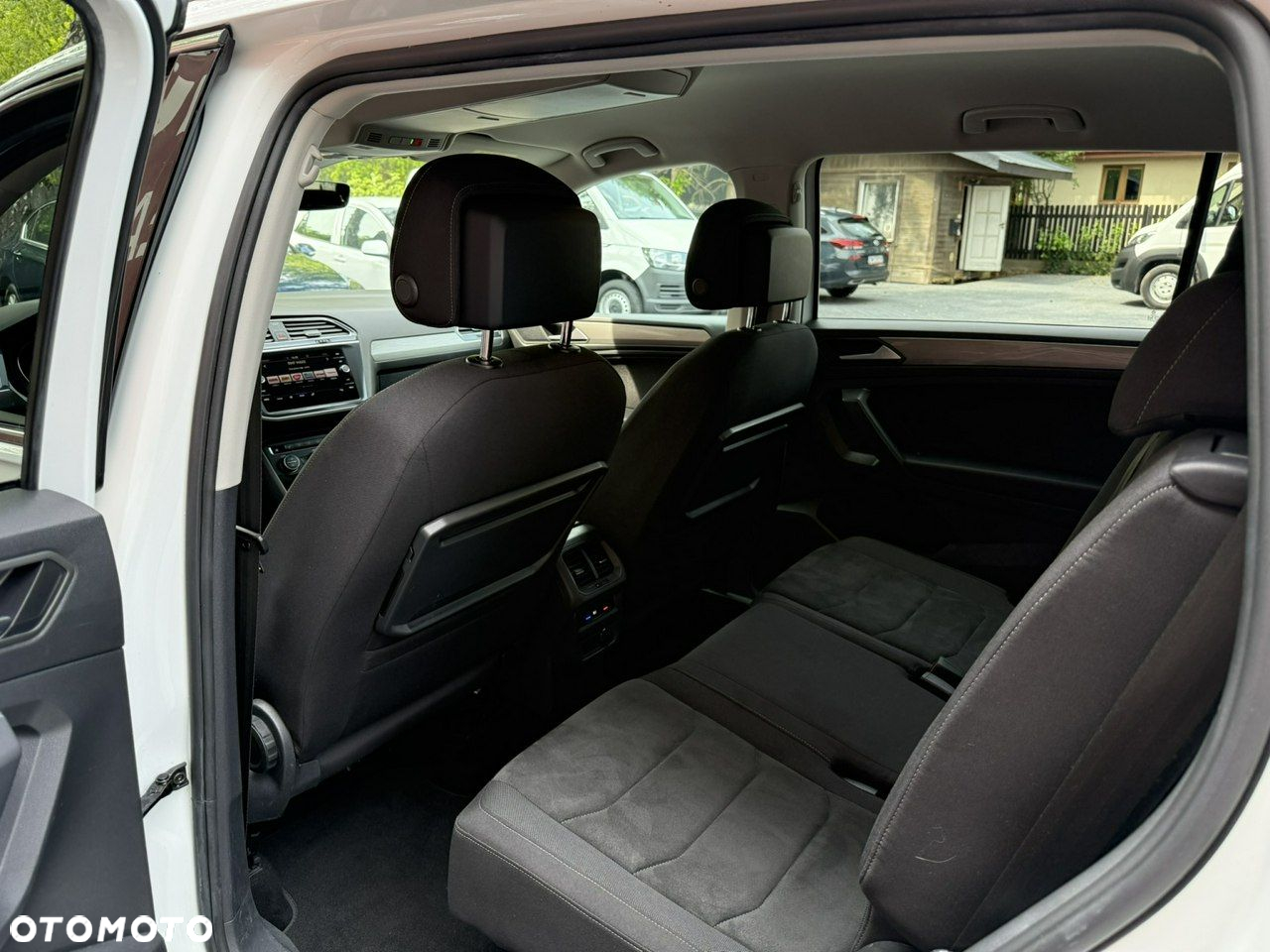 Volkswagen Tiguan Allspace - 15