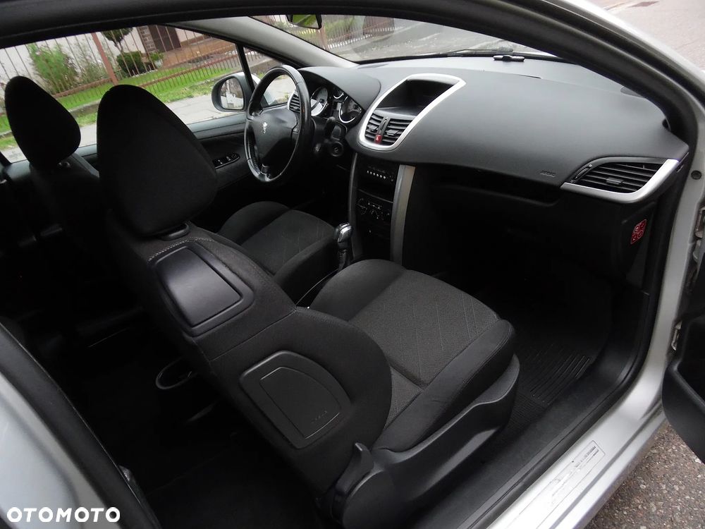 Peugeot 207 1.6 HDi 16V Sporty - 21