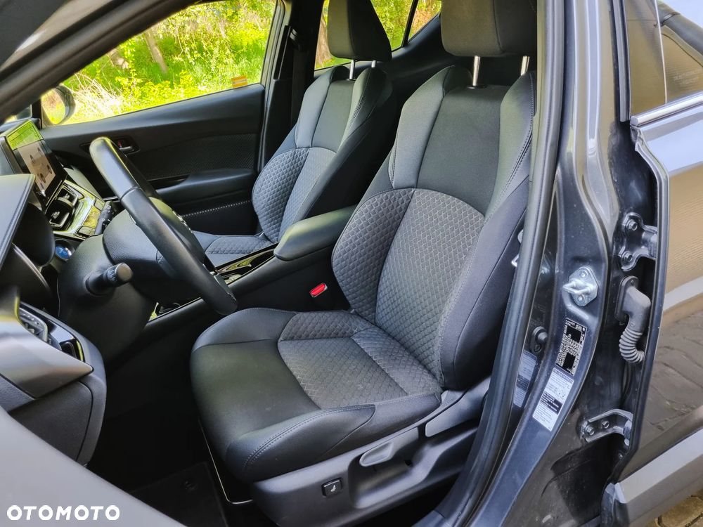 Toyota C-HR - 7