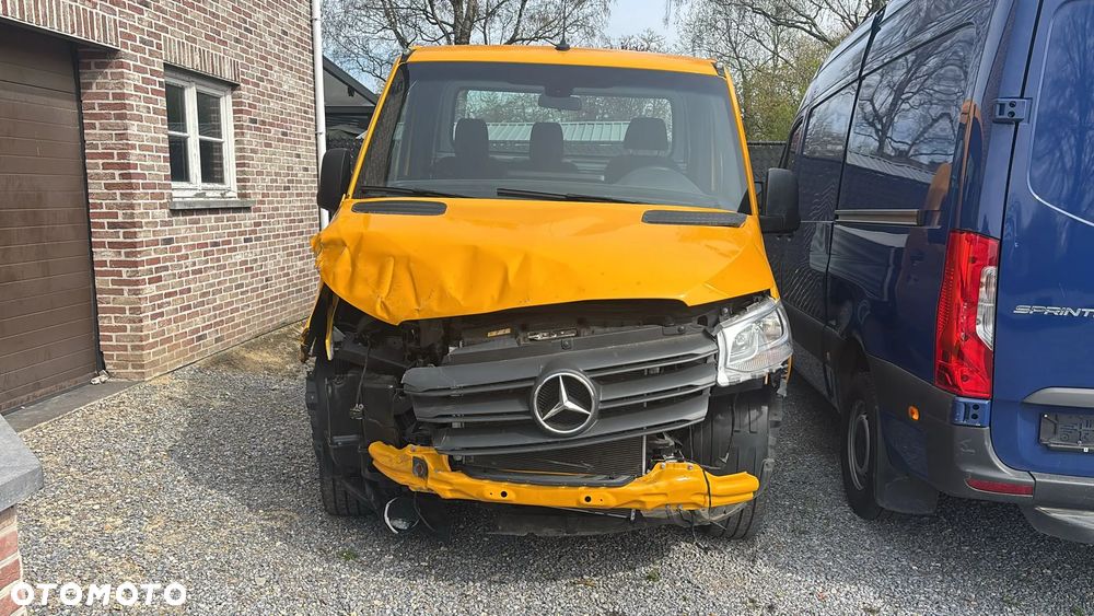 Mercedes-Benz Sprinter - 1