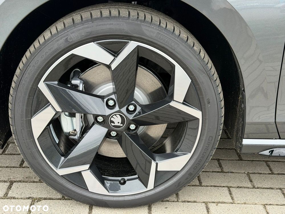 Skoda Superb 2.0 TDI SCR 4x4 Sportline DSG - 10
