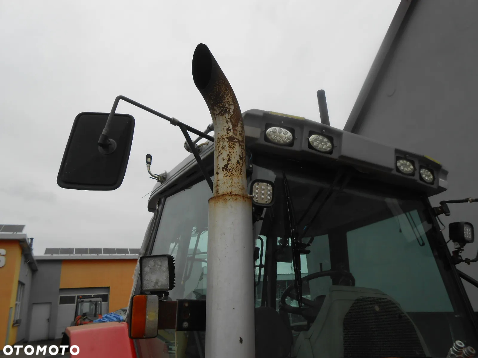 Wydech końcowy Massey Ferguson 6180 - 2