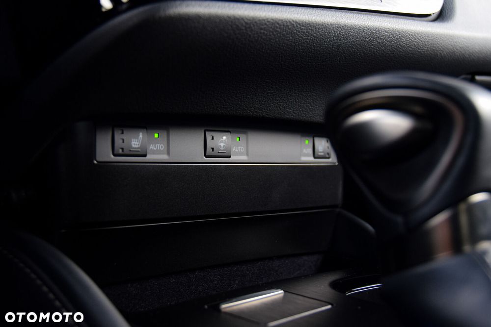 Lexus ES 300h Business Edition - 12