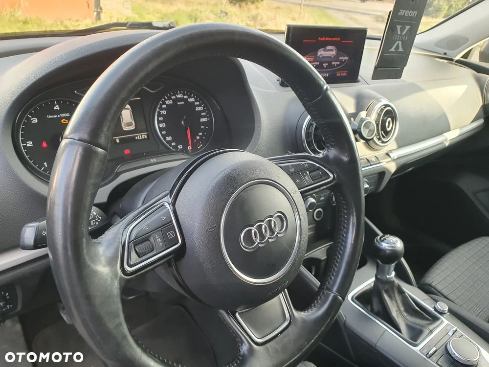 Audi A3 Sportback - 12