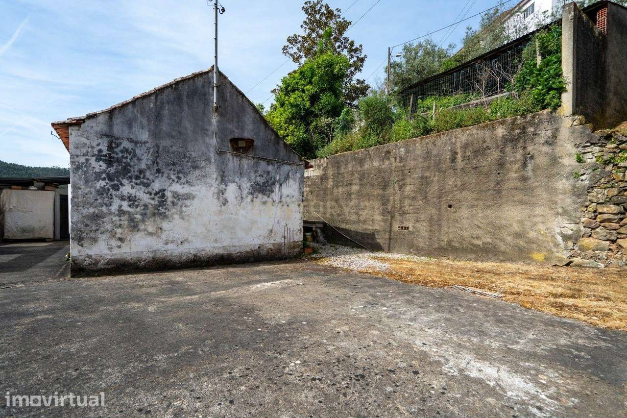 Moradia para reconstrução - Semide - Grande imagem: 4/44