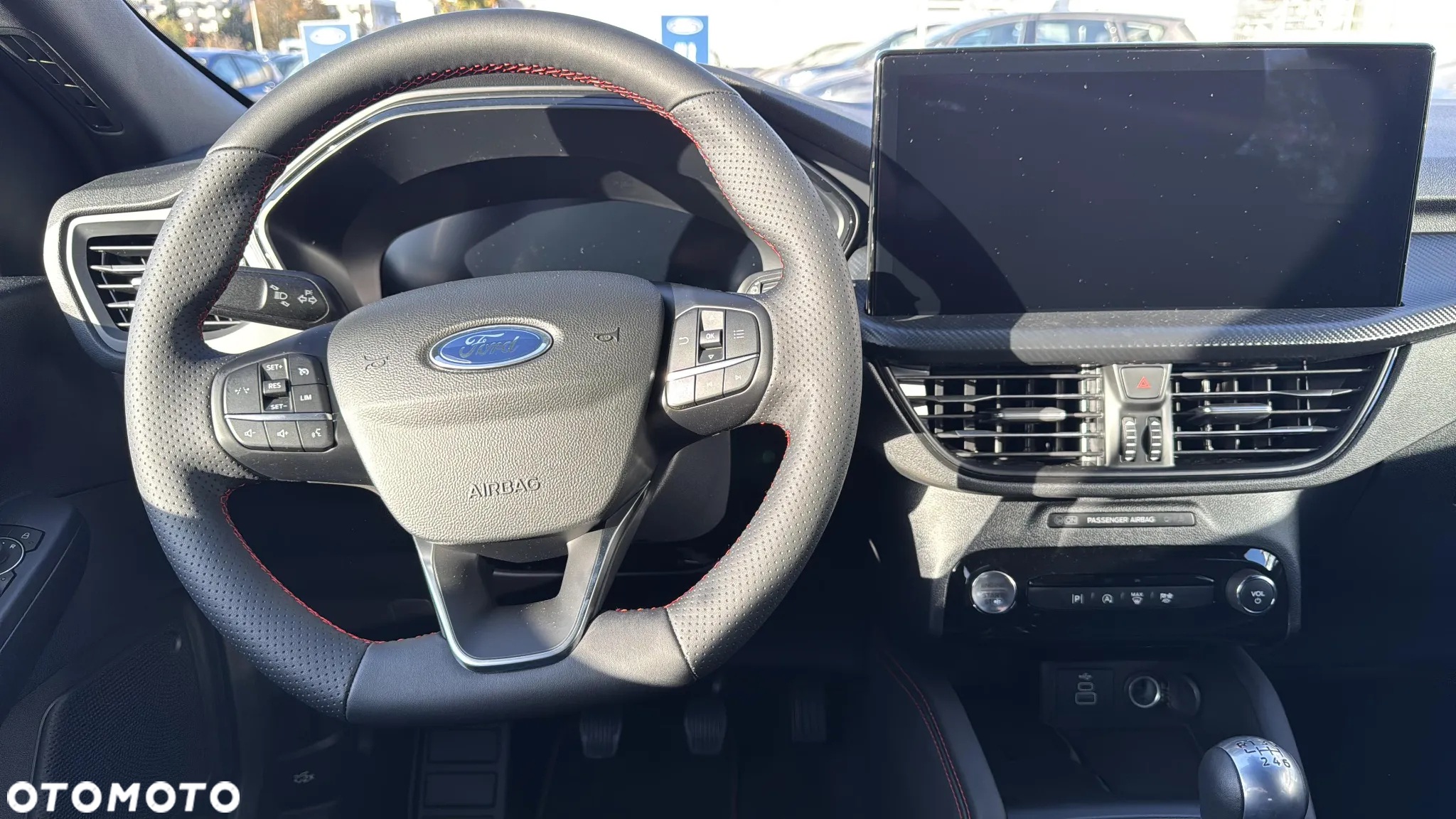 Ford Kuga - 11