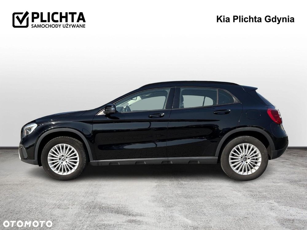 Mercedes-Benz GLA 180 7G-DCT - 2