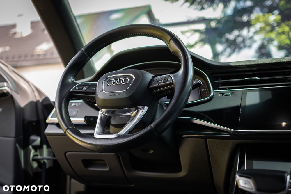 Audi Q8 55 TFSI mHEV Quattro Tiptronic - 18